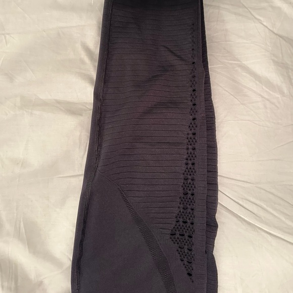 Black Gymshark Leggings- Women’s Medium - Picture 2 of 4